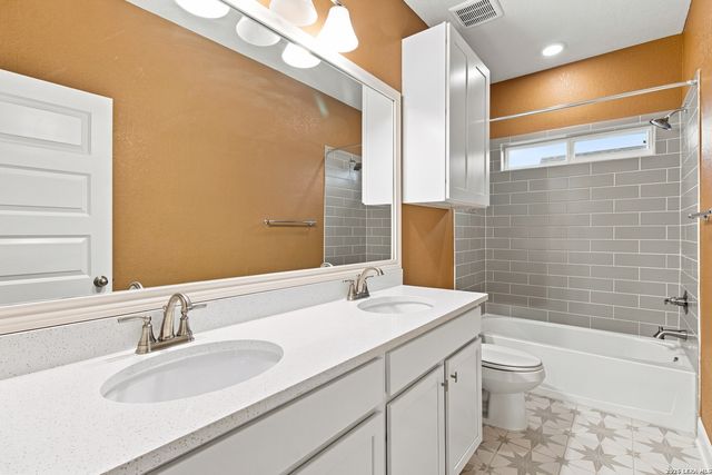 1070 Aidenbaum, San Antonio, TX 78260