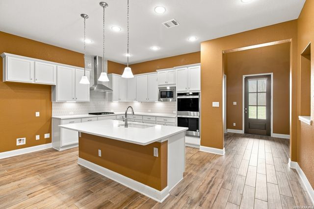 1070 Aidenbaum, San Antonio, TX 78260