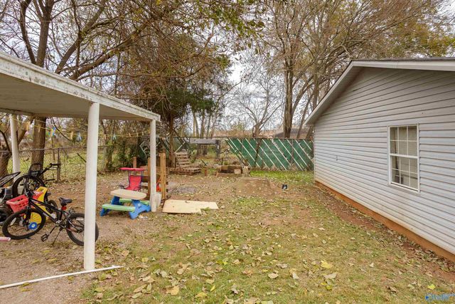 1001 Sterling Blvd, Sheffield, AL 35660