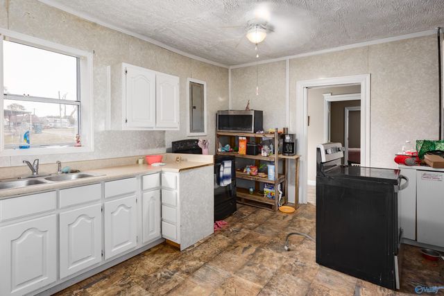 1001 Sterling Blvd, Sheffield, AL 35660