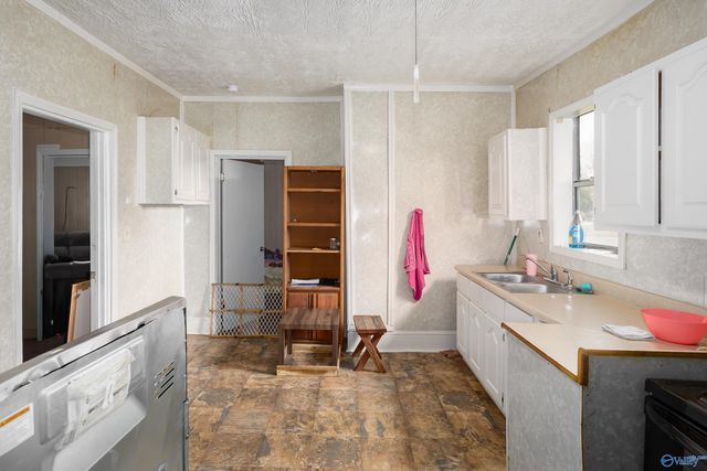 1001 Sterling Blvd, Sheffield, AL 35660