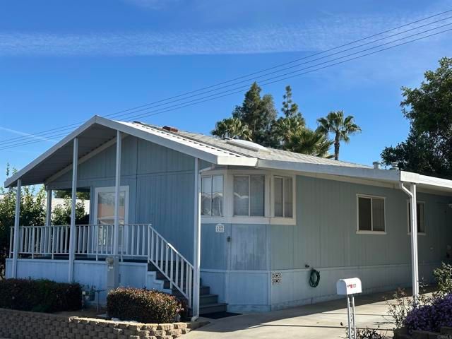 525 W El Norte Pkwy 127, Escondido, CA 92026