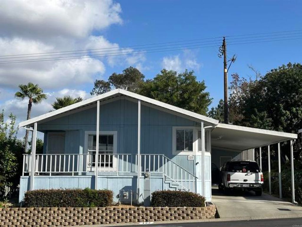 525 W El Norte Pkwy 127, Escondido, CA 92026