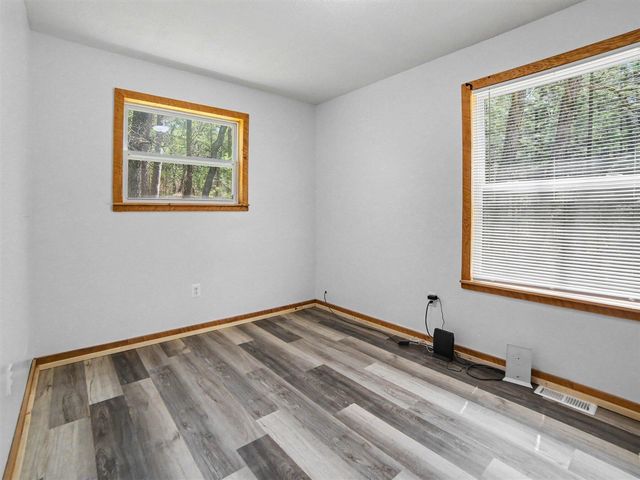 5957 W Ede Street, Pentwater, MI 49449