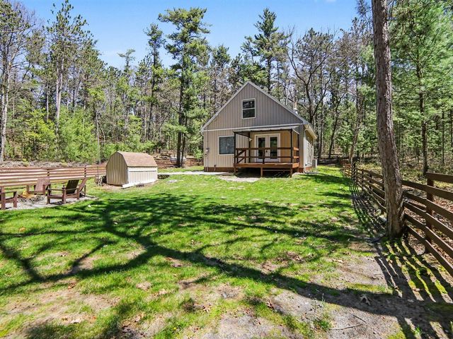 5957 W Ede Street, Pentwater, MI 49449