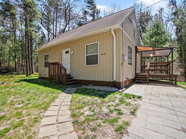 5957 W Ede Street, Pentwater, MI 49449