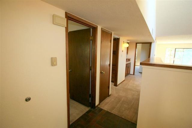 830 Live Oak Road NE E, Albuquerque, NM 87122