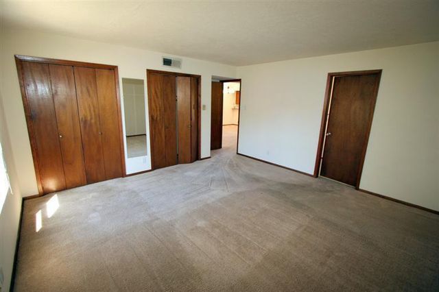 830 Live Oak Road NE E, Albuquerque, NM 87122