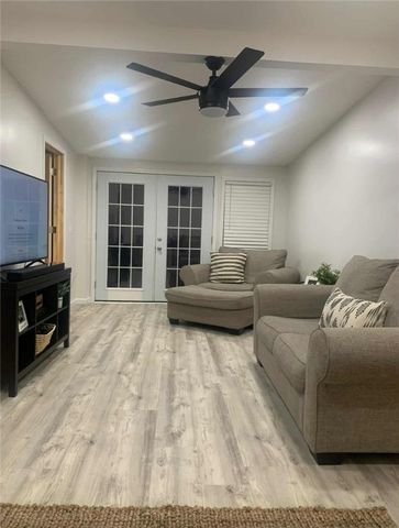 20 Lyon Street, Bath, NY 14810