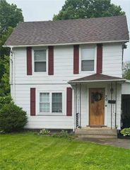 20 Lyon Street, Bath, NY 14810