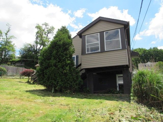26 Mulberry Street, Belle Vernon, PA 15012