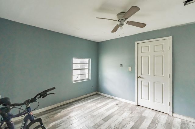 506 Hickory ST, Bastrop, TX 78602