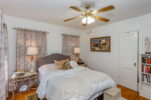 1740 Banks Street 2, Houston, TX 77098