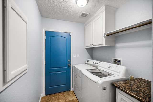 2923 Chaucer Drive, Montgomery, TX 77356