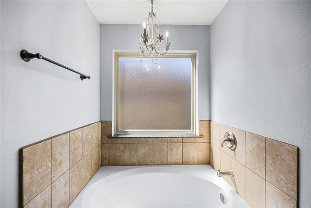 2923 Chaucer Drive, Montgomery, TX 77356