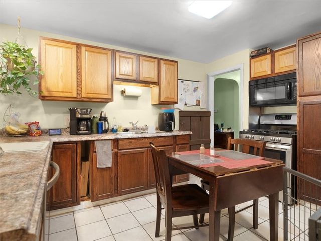 1863 Norton Street, Rochester, NY 14609