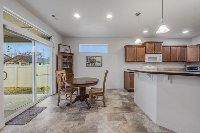 701 Osprey Dr, Cheney, WA 99004