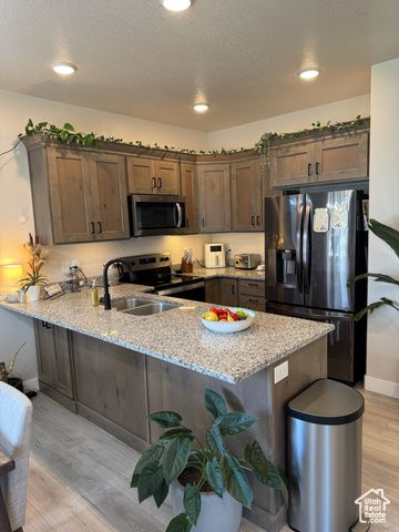 2373 W HOWARD ST, West Haven, UT 84401