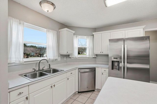 1285 Jefferyscot Drive, Crestview, FL 32536