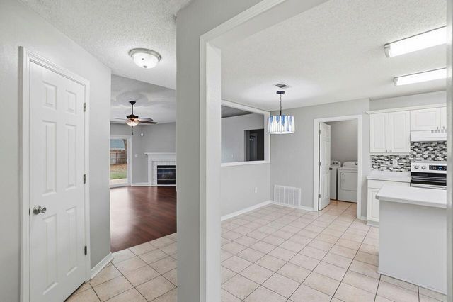 1285 Jefferyscot Drive, Crestview, FL 32536