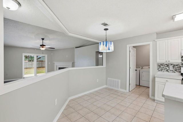 1285 Jefferyscot Drive, Crestview, FL 32536