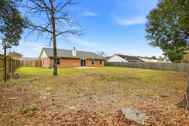 1285 Jefferyscot Drive, Crestview, FL 32536
