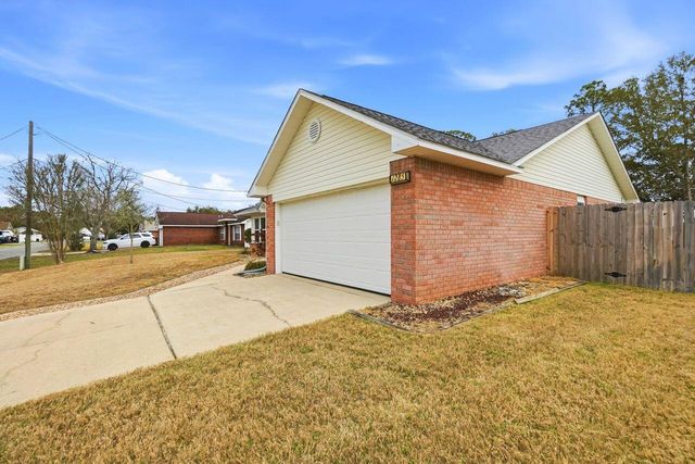 1285 Jefferyscot Drive, Crestview, FL 32536