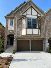 112 Harwood Drive, Lewisville, TX 75067