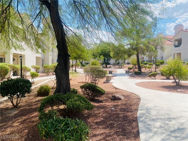 7820 Ravenhollow Lane, Las Vegas, NV 89145