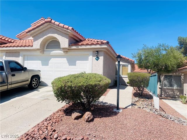 7820 Ravenhollow Lane, Las Vegas, NV 89145