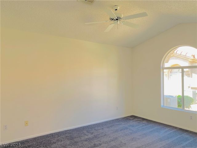 7820 Ravenhollow Lane, Las Vegas, NV 89145