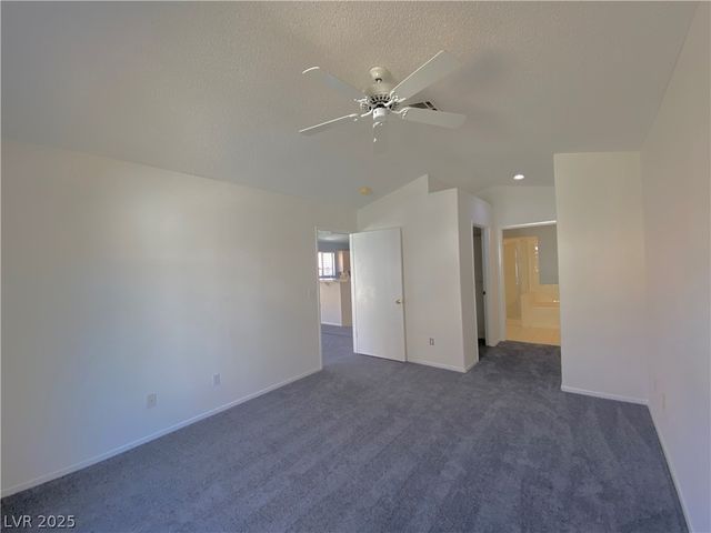 7820 Ravenhollow Lane, Las Vegas, NV 89145