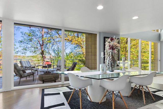 906 Tarrant DRIVE, Fontana, WI 53125