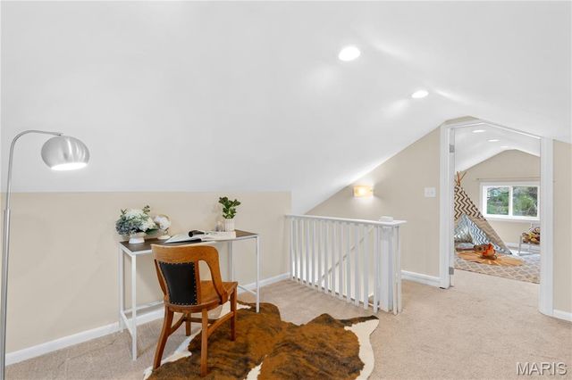 6634 Elmer Avenue, St Louis, MO 63109