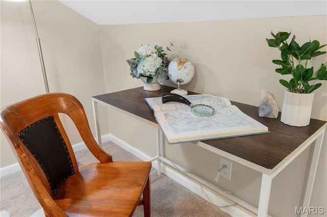 6634 Elmer Avenue, St Louis, MO 63109