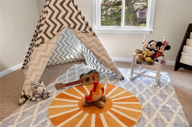 6634 Elmer Avenue, St Louis, MO 63109