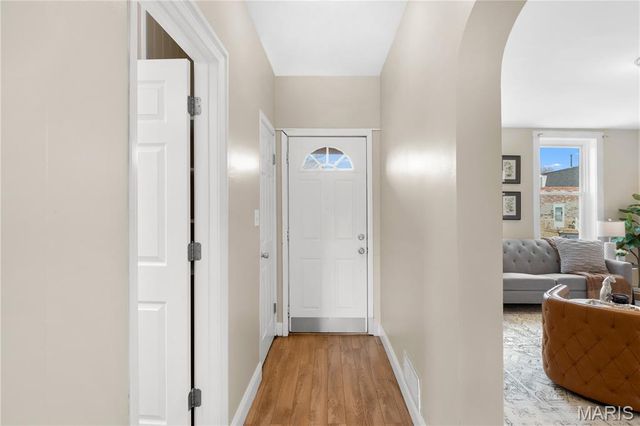 6634 Elmer Avenue, St Louis, MO 63109