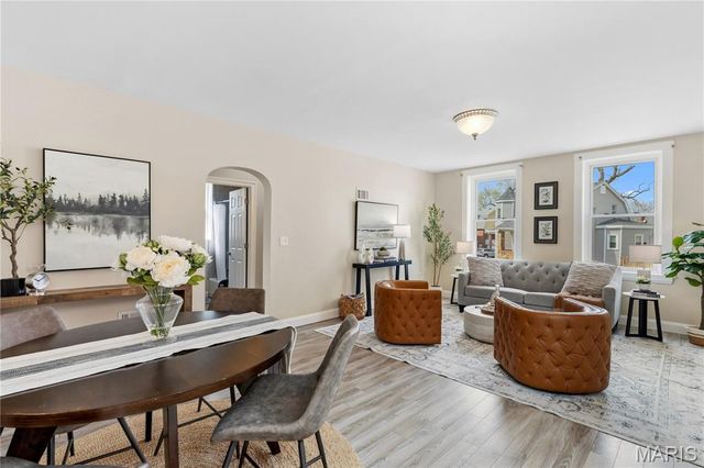 6634 Elmer Avenue, St Louis, MO 63109