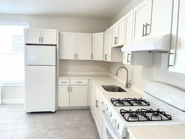 25 Bennett St 3, Beverly, MA 01915