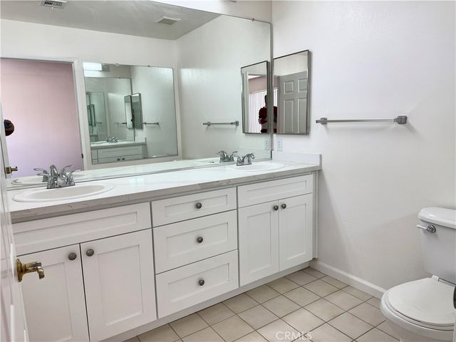 18319 Hart Street 3, Reseda, CA 91335