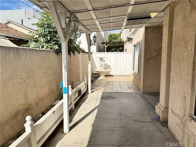 18319 Hart Street 3, Reseda, CA 91335
