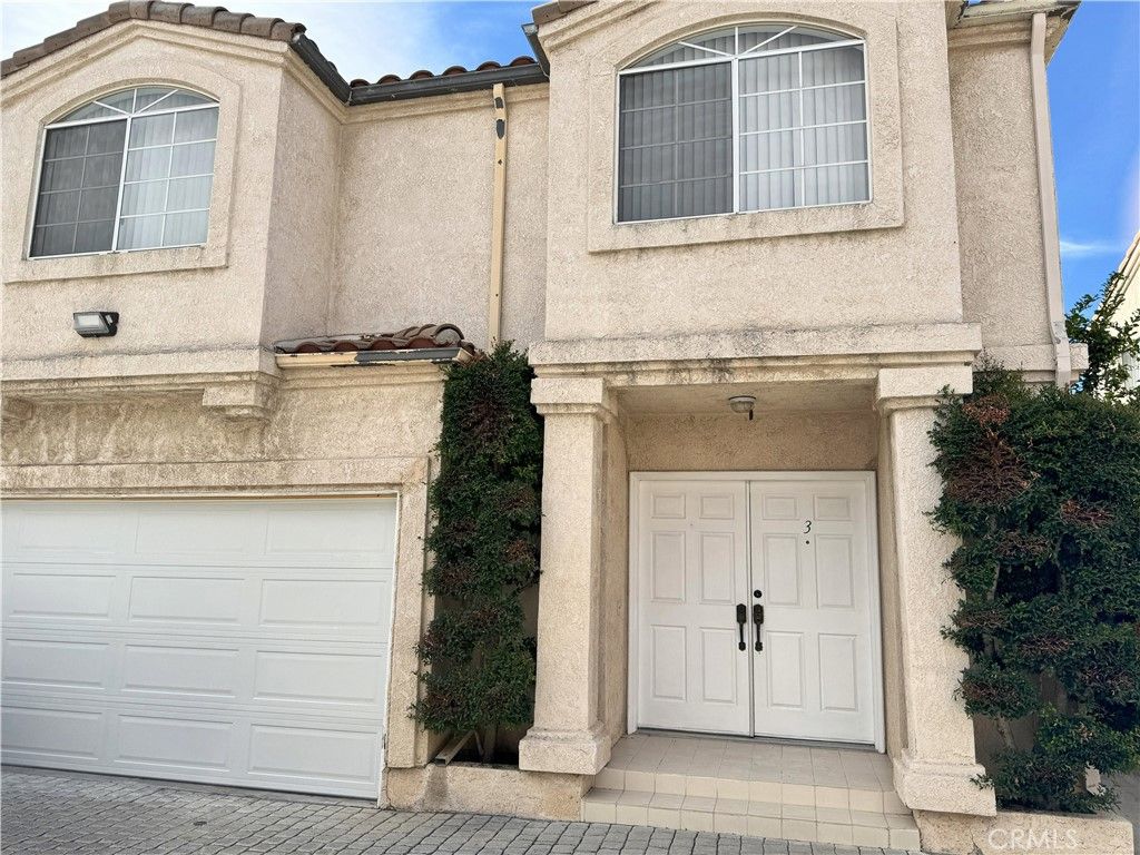 18319 Hart Street 3, Reseda, CA 91335