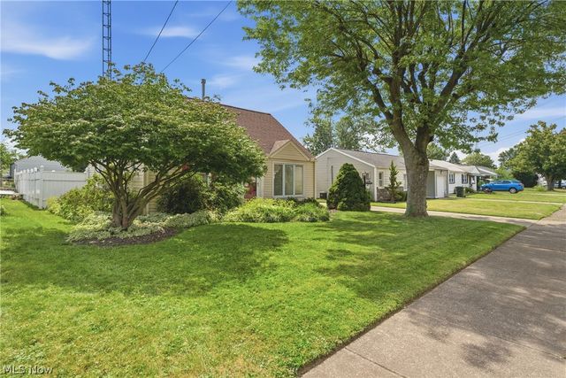 1108 Hawthorne Avenue SW, Canton, OH 44710