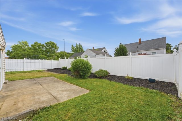 1108 Hawthorne Avenue SW, Canton, OH 44710