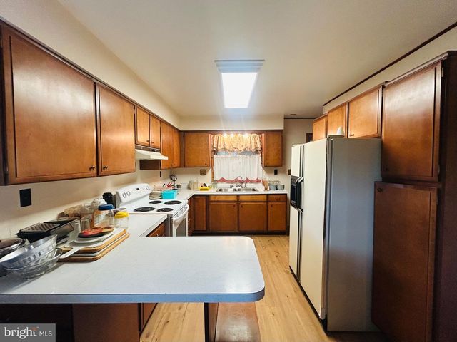 1843 HEIDE COOPER RD, Shanks, WV 26761