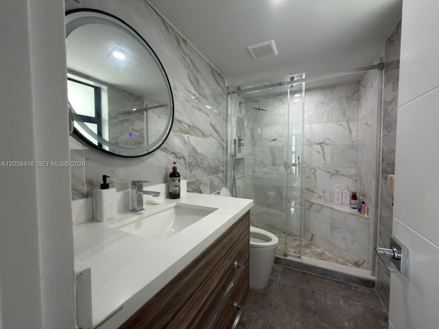 1800 Collins Avenue 3H, Miami Beach, FL 33139