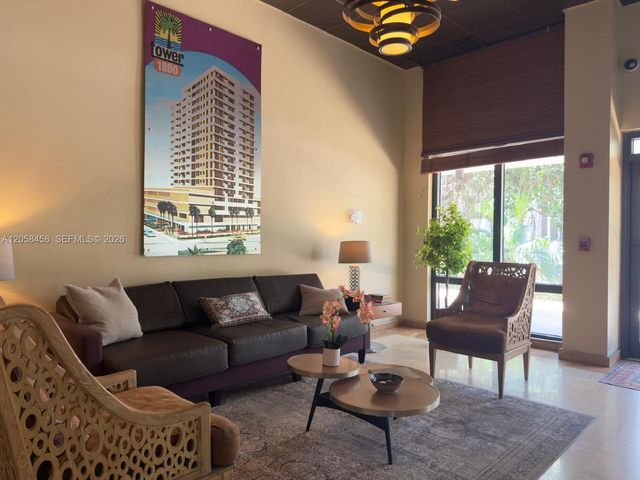 1800 Collins Avenue 3H, Miami Beach, FL 33139