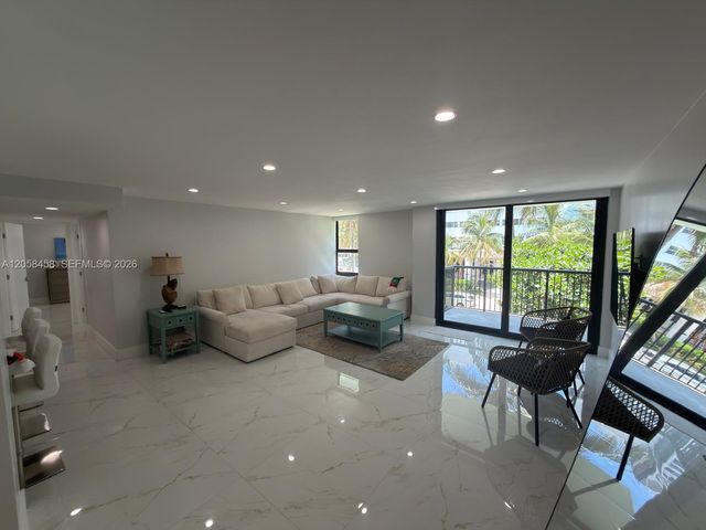 1800 Collins Avenue 3H, Miami Beach, FL 33139