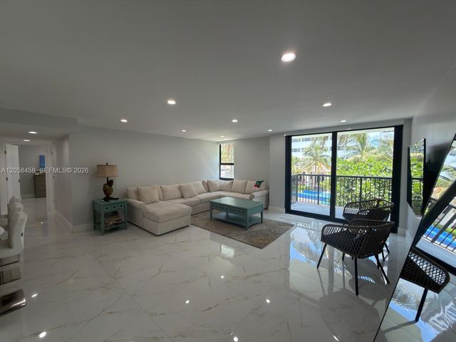 1800 Collins Avenue 3H, Miami Beach, FL 33139