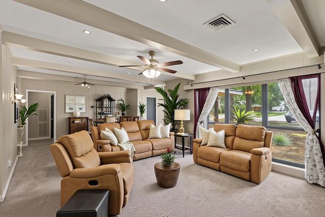 110 S Woodsway Street W, Conroe, TX 77301
